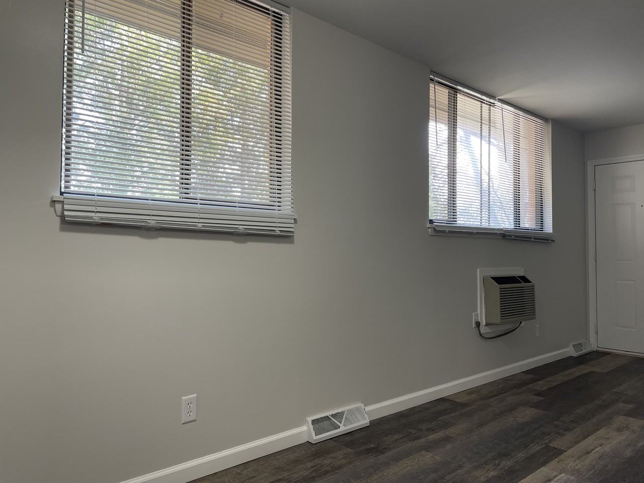 5718 Balsam Rd #4 - Photo 5 of 23