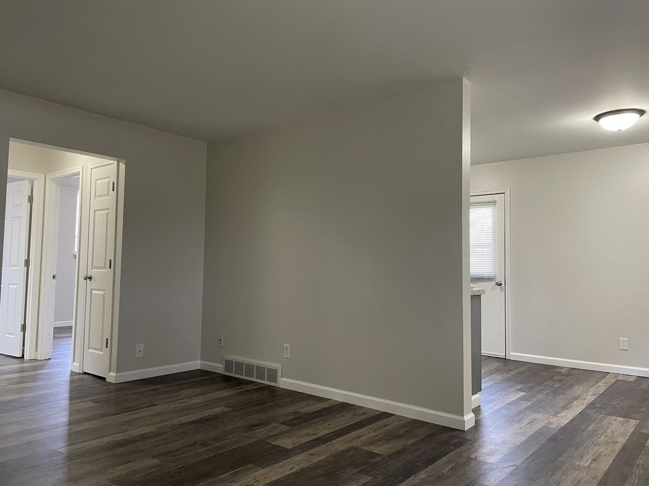 5718 Balsam Rd #4 - Photo 6 of 23