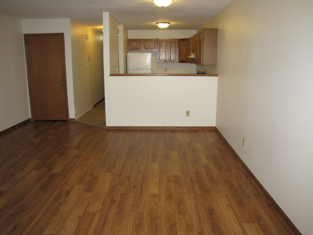 1109 Wayridge Dr #3 - Photo 5 of 25