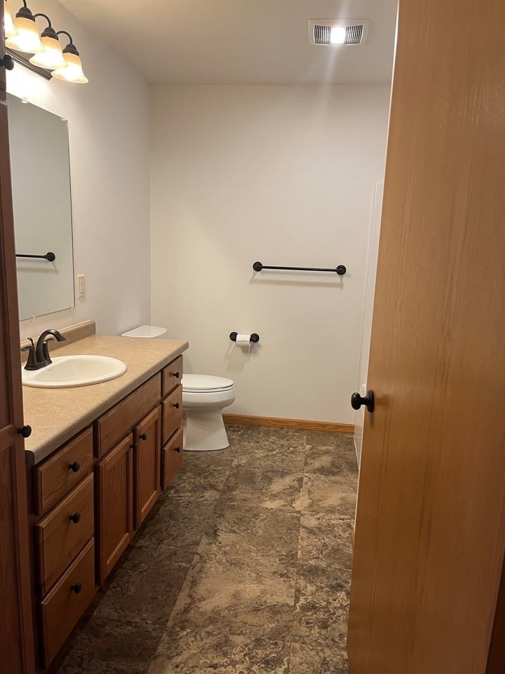 1222 Balsam Ave #2 - Photo 5 of 7