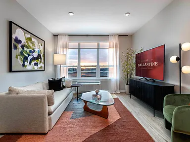 77 Christie St - Photo 4 of 14