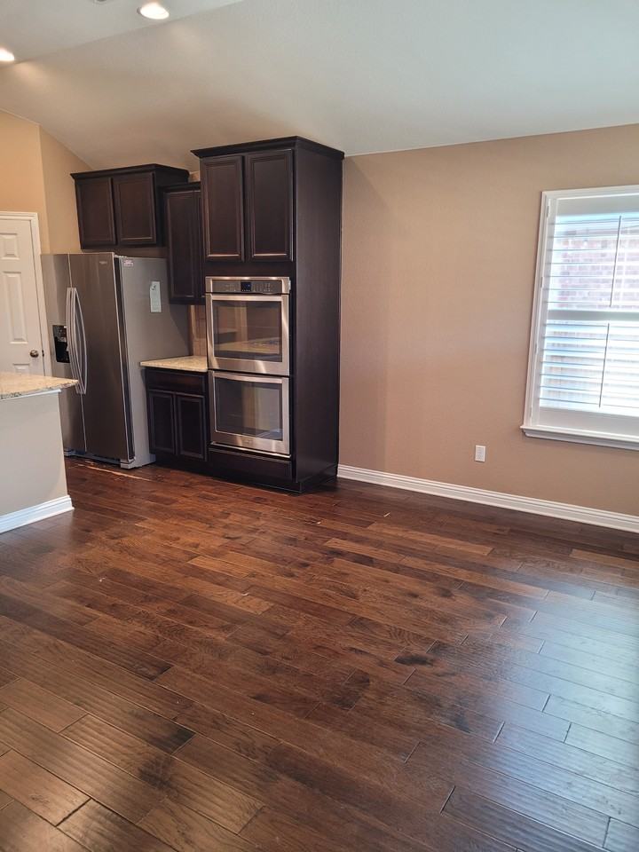 3416 De Soto Loop #NA - Photo 2 of 27