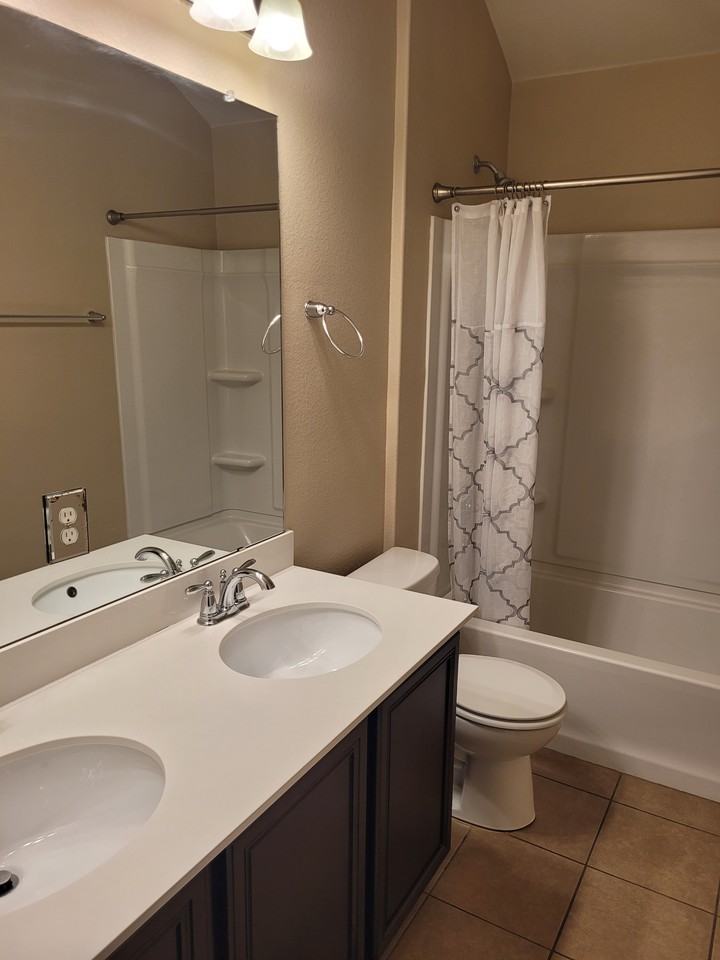 3416 De Soto Loop #NA - Photo 7 of 27