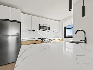 440 Elizabeth Ave - Photo 4 of 11