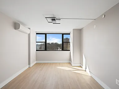 440 Elizabeth Ave - Photo 5 of 11