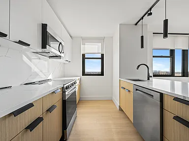 440 Elizabeth Ave - Photo 6 of 11