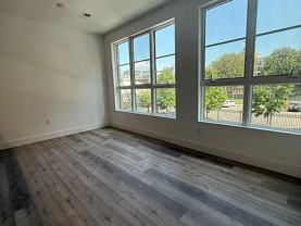 289 Halsey St - Photo 1 of 1