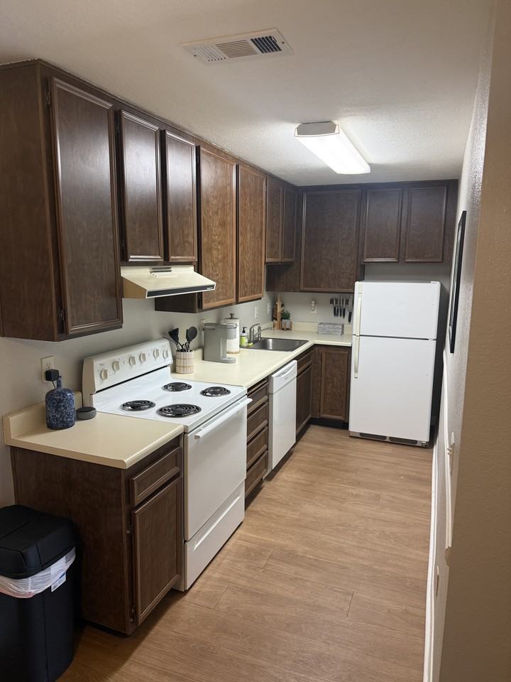 2809 N Los Felices Cir E #G111 - Photo 2 of 11