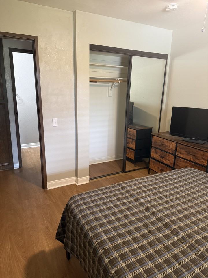 2809 N Los Felices Cir E #G111 - Photo 3 of 11