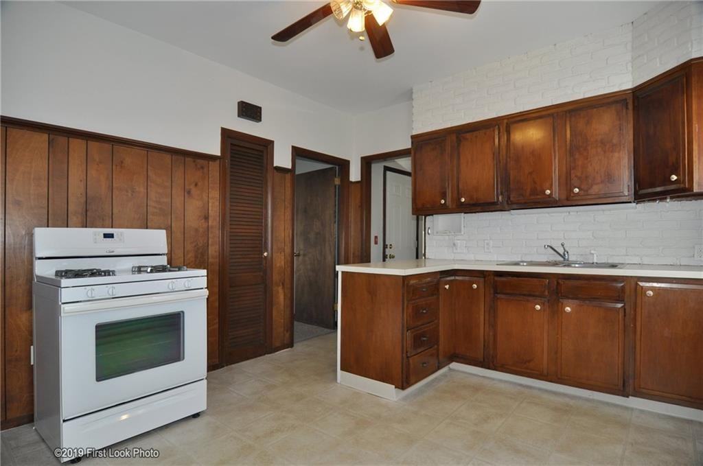 324 Fort St #1stFL - Photo 5 of 16