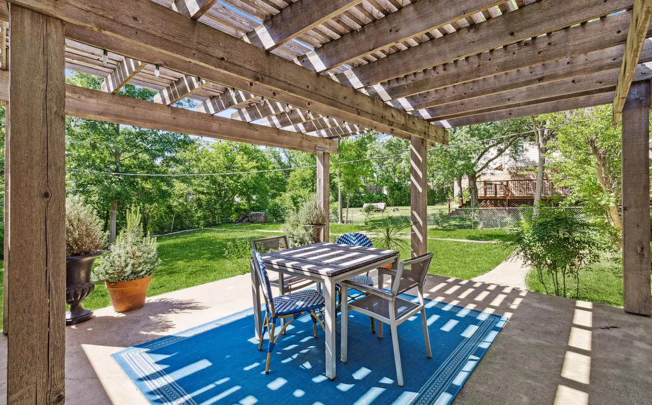 519 Northlake Dr #NA - Photo 3 of 12