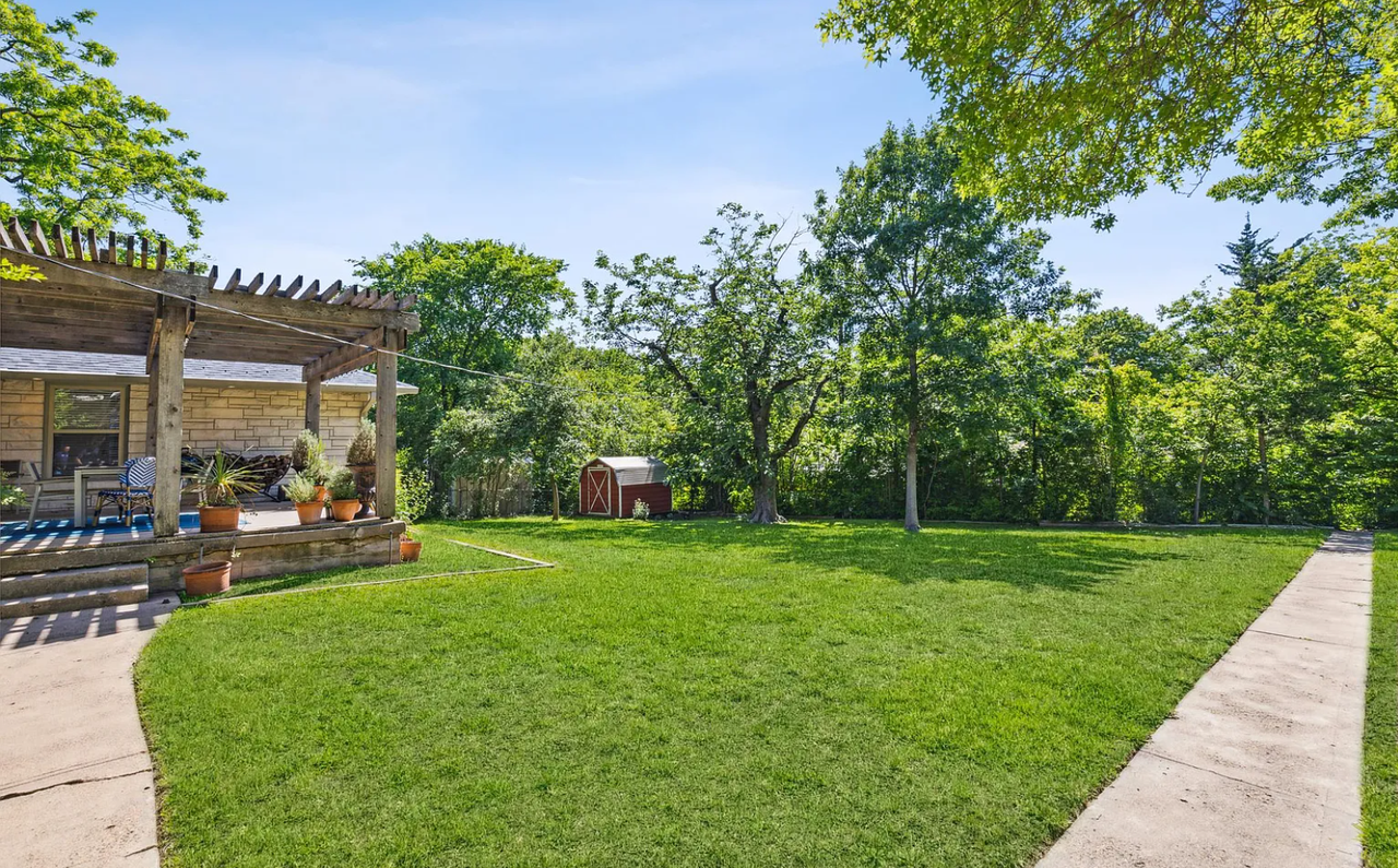 519 Northlake Dr #NA - Photo 5 of 12