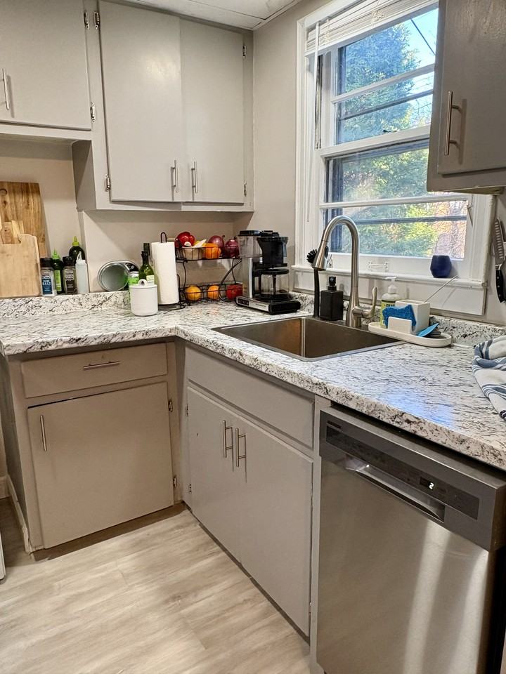 523 Snyder Ave #NA - Photo 6 of 14