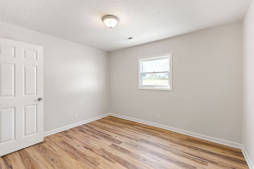 152 Hamilton Cir #152 - Photo 5 of 13