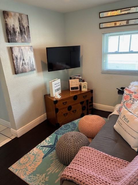 724 Grove St N #2 - Photo 2 of 16