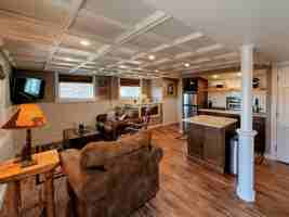 featured image of 175 Plains Rd #1