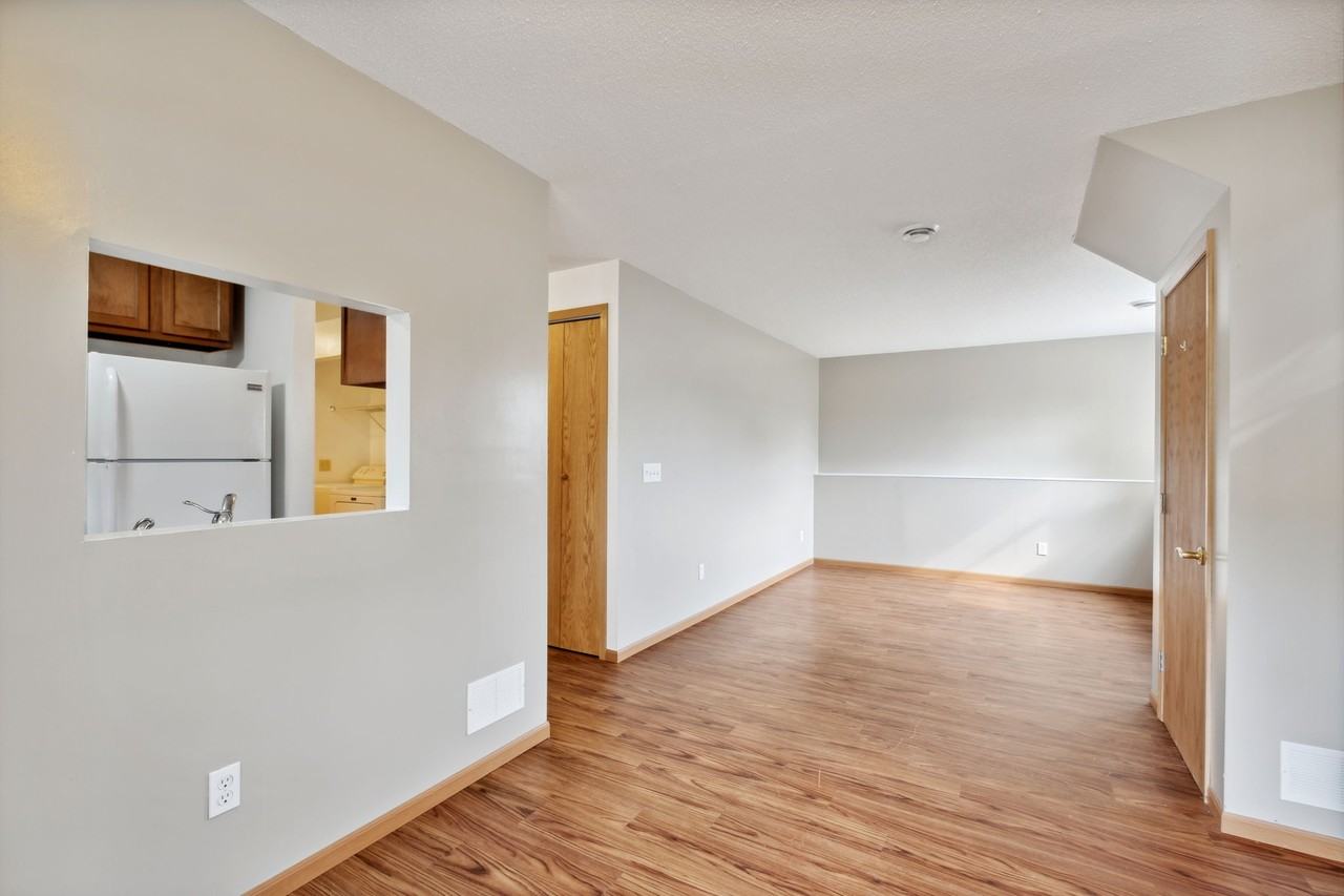 9002 Lexington Ave N #9002 - Photo 6 of 19