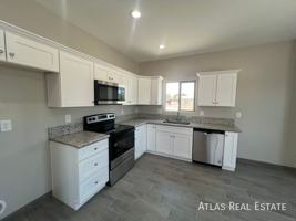 featured image of 808 E 35th St #1