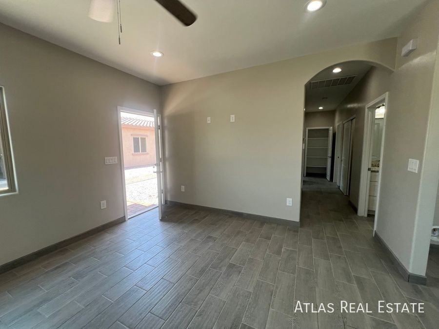 808 E 35th St #1 - Photo 2 of 24