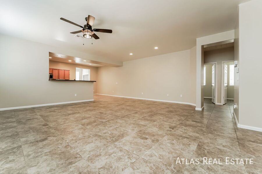 6449 W Smoky Falls Way - Photo 4 of 20