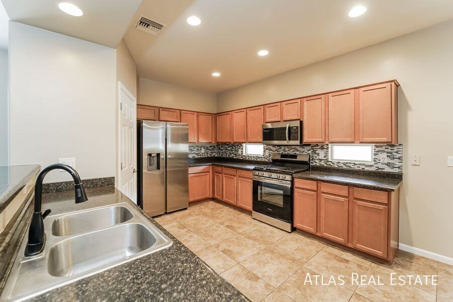 6449 W Smoky Falls Way - Photo 5 of 20