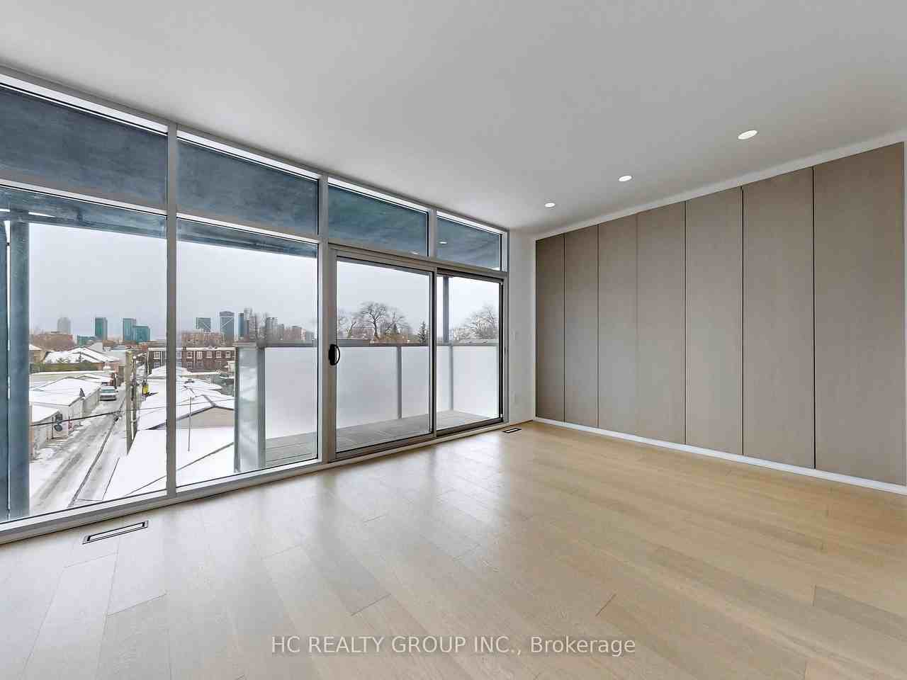 899 Dundas Street West - Photo 7 of 20