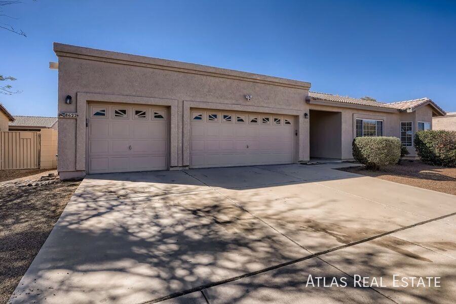 8622 E Bullrider Pl - Photo 2 of 27