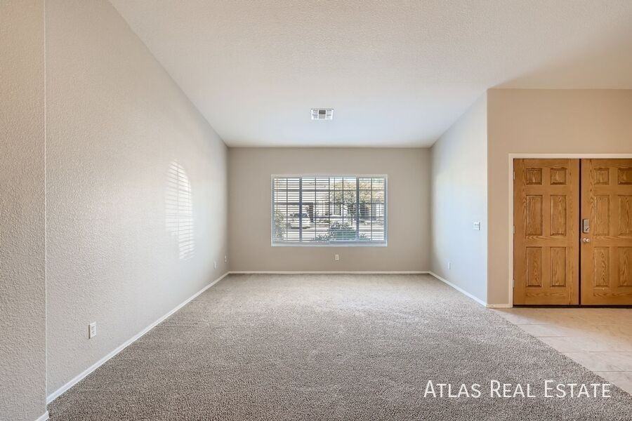 8622 E Bullrider Pl - Photo 5 of 27