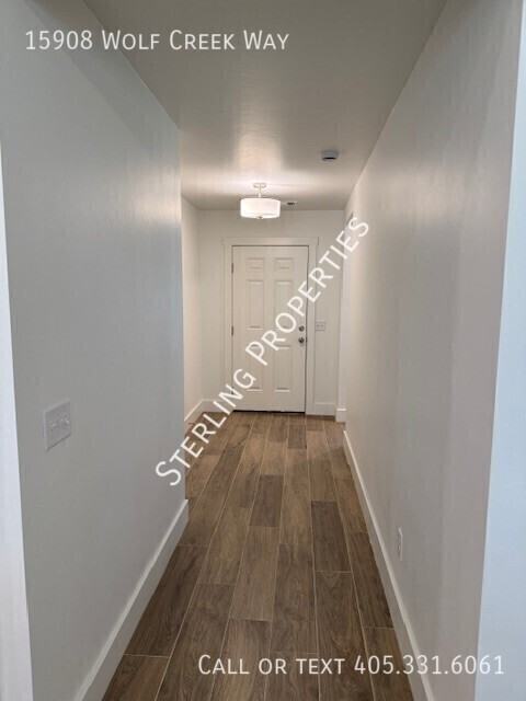 15908 Wolf Creek Way - Photo 3 of 32