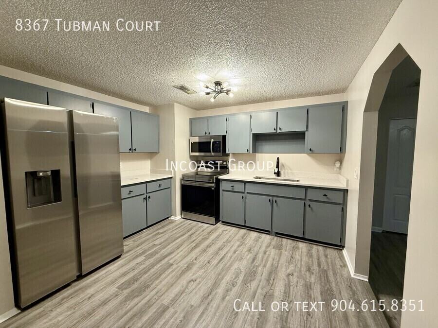 8367 Tubman Ct - Photo 5 of 16