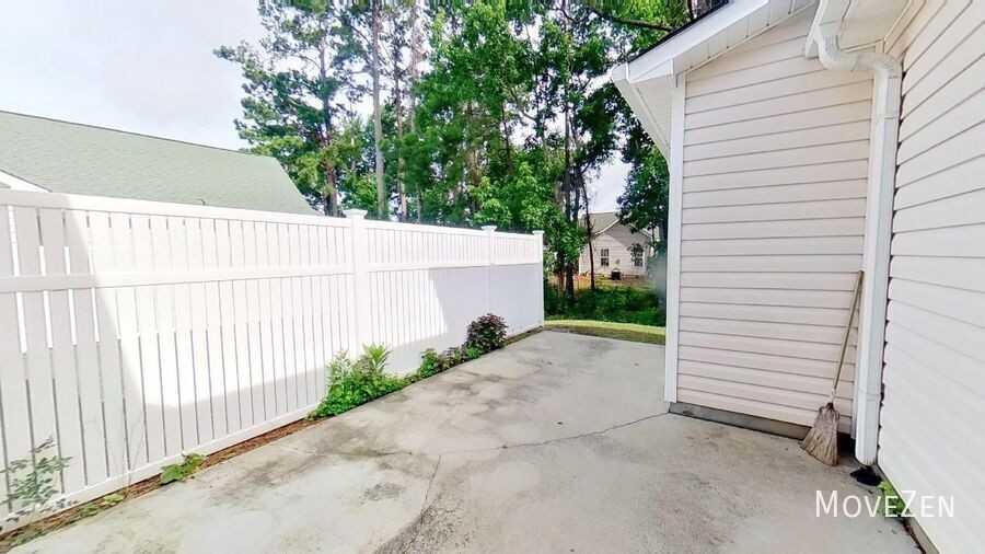 1539 Honey Bee Ln - Photo 3 of 24