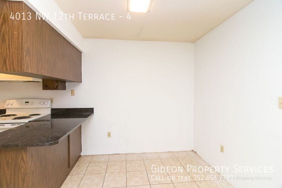 4013 Nw 12th Ter #4 - Photo 6 of 15
