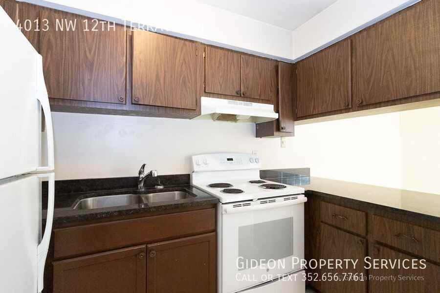 4013 Nw 12th Ter #4 - Photo 7 of 15
