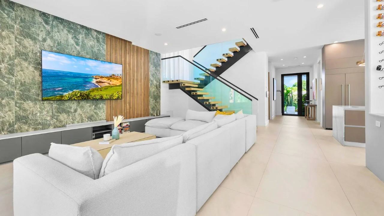 1504 Ne 6th St #NA - Photo 5 of 20