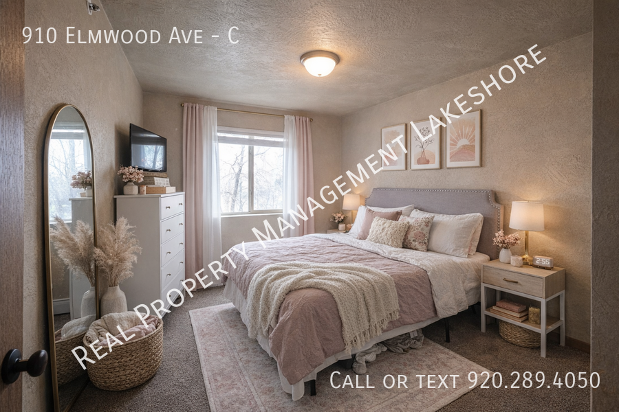 910 Elmwood Ave #C - Photo 7 of 11