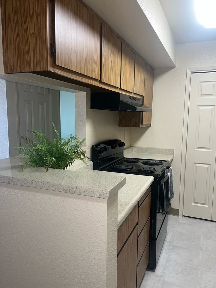 4121 Dale Rd #210