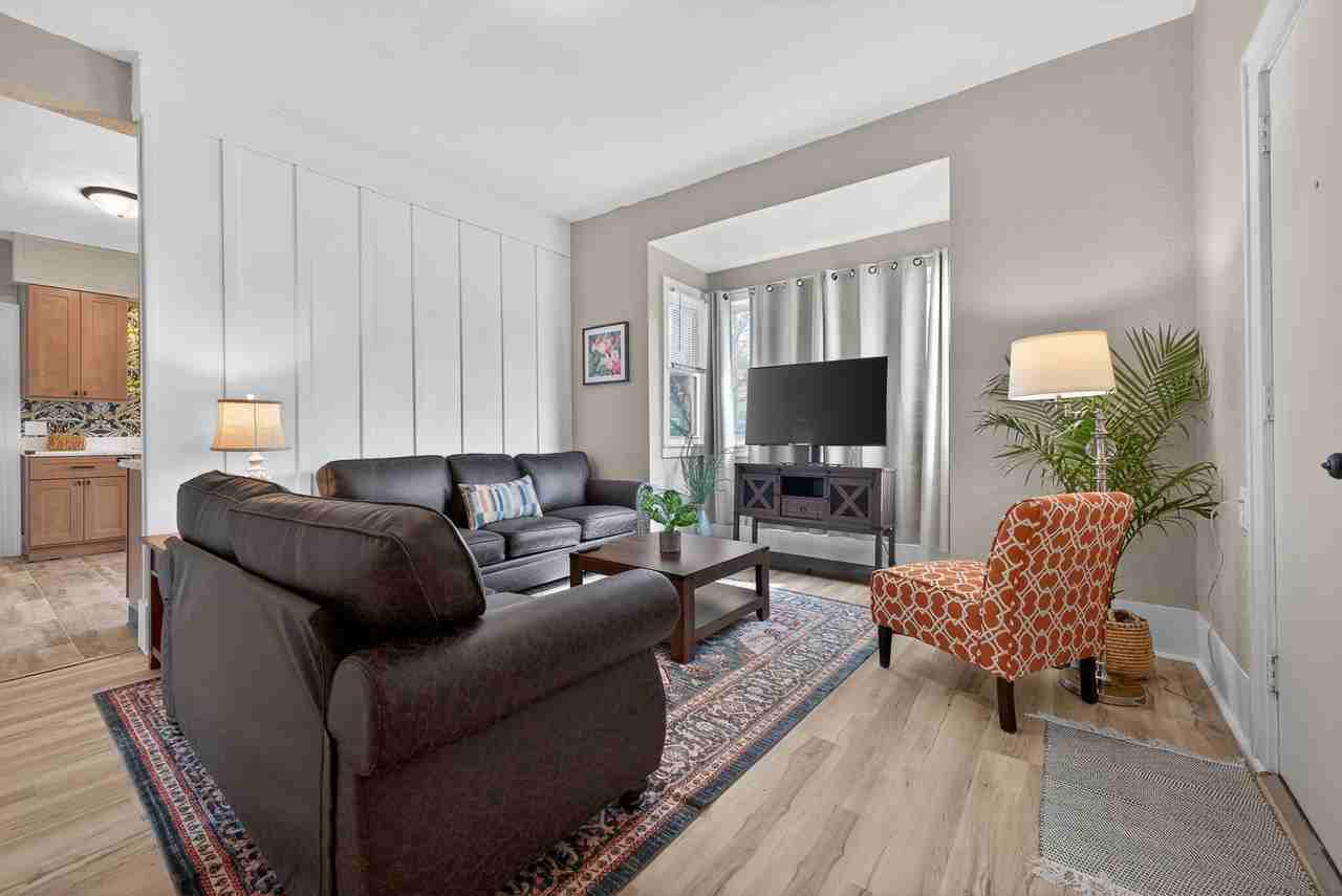 700 Broadway Ave Nw #1 - Photo 3 of 45