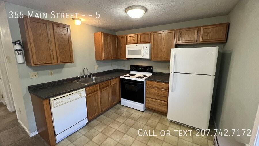 355 Main St #5 - Photo 5 of 14