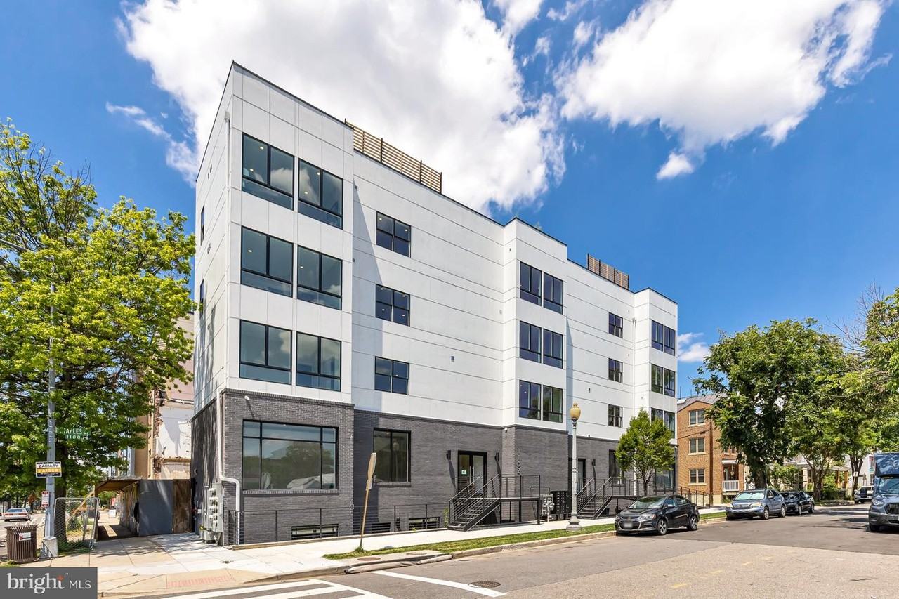 1102 Staples St Ne #2