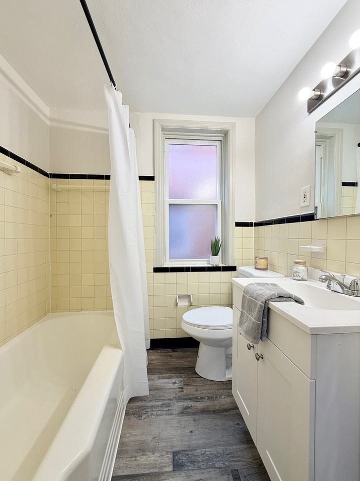 5308 Jamieson Avenue #1S - Photo 7 of 11