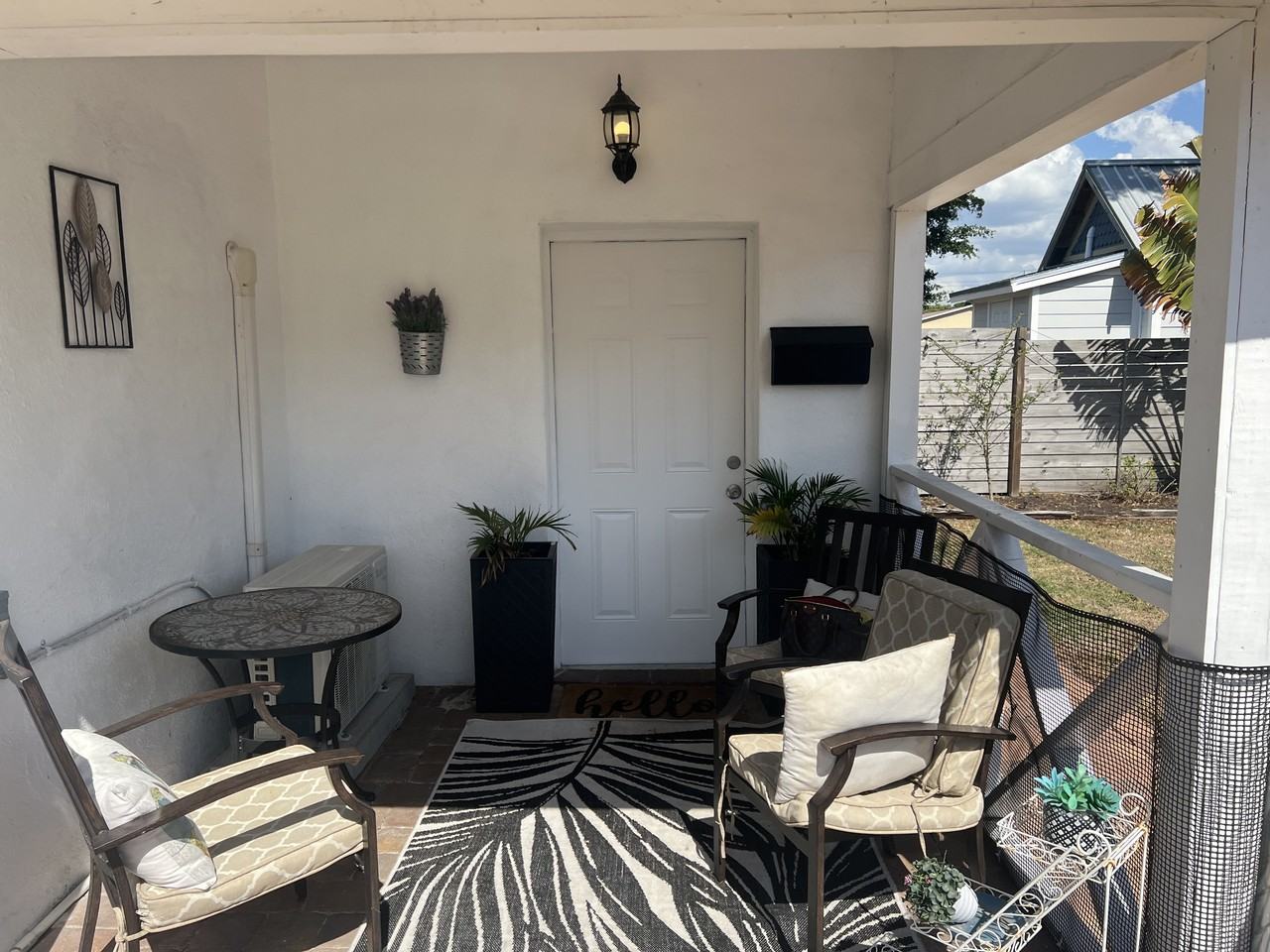 807 N Matanzas Ave #1 - Photo 3 of 15