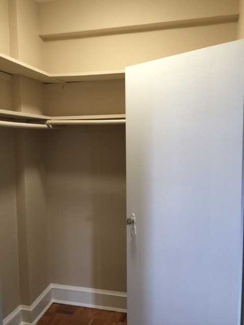 1916 R Street - Photo 3 of 7