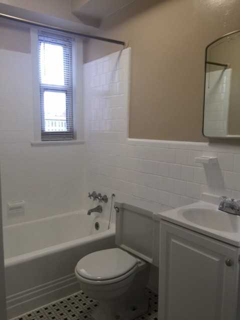 1916 R Street - Photo 6 of 7