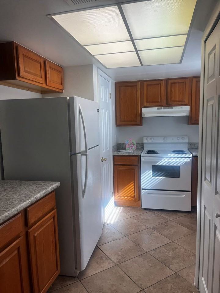 Spring Garden Apartments - Photo 7 of 23