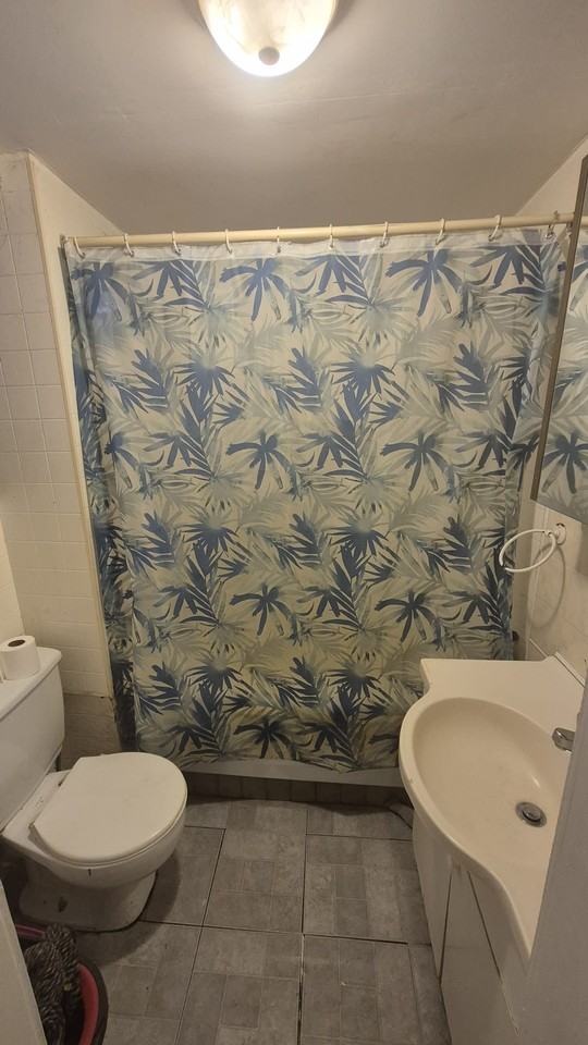 Boulevard René-Lévesque Ouest & Rue Mackay #1440 - Photo 2 of 5