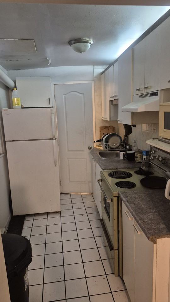 Boulevard René-Lévesque Ouest & Rue Mackay #1440 - Photo 4 of 5