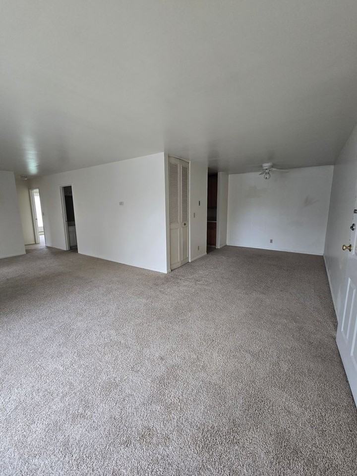 Mulford Park Apartments - Photo 2 of 9