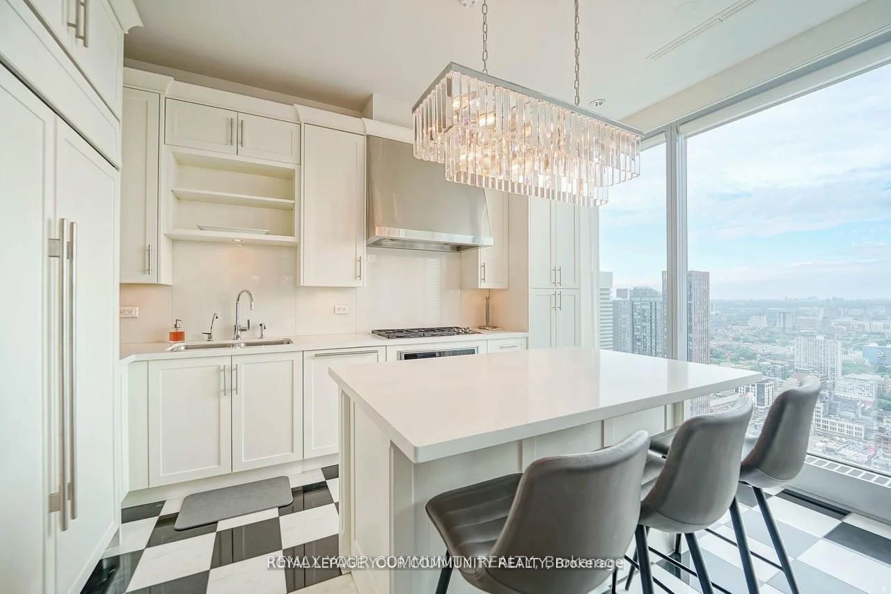 183 Wellington St W - Photo 7 of 26