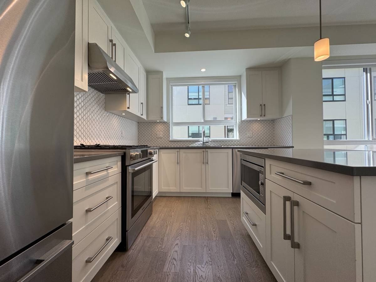 10233 River Drive - Photo 2 of 23