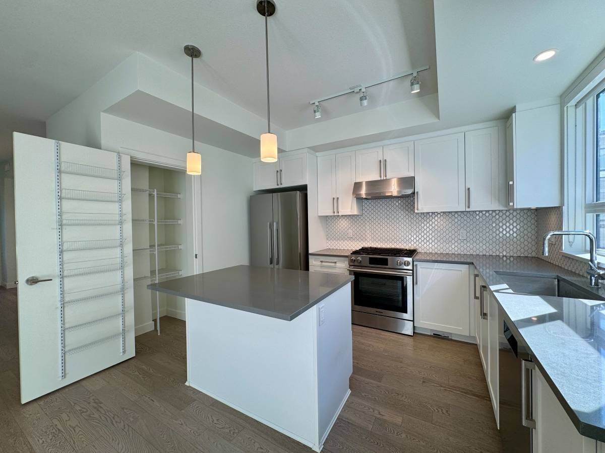 10233 River Drive - Photo 3 of 23